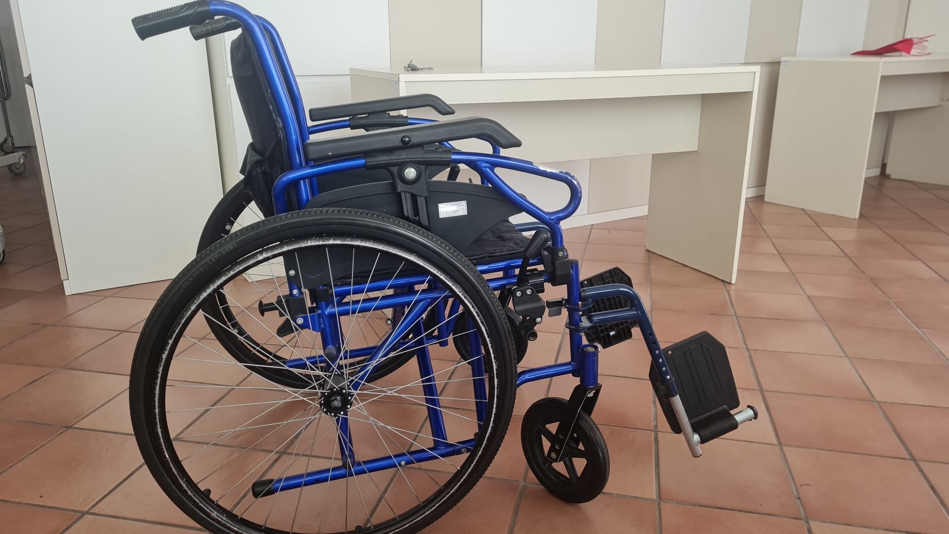 Art. 0415 Sedia a rotelle